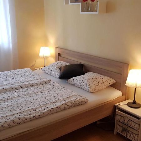 Appartamento Apartman Lotos Mikulov Esterno foto