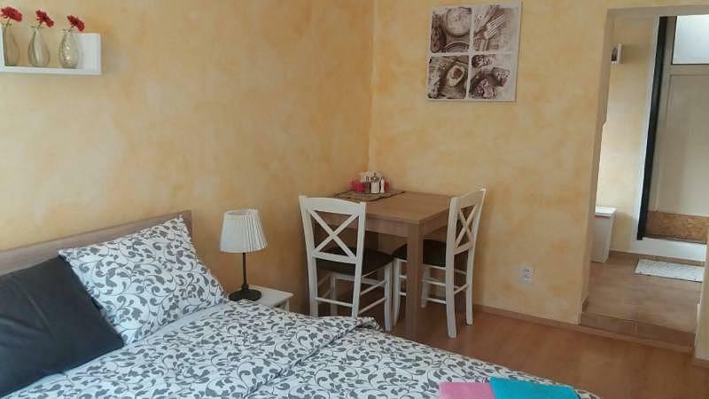 Appartamento Apartman Lotos Mikulov Esterno foto