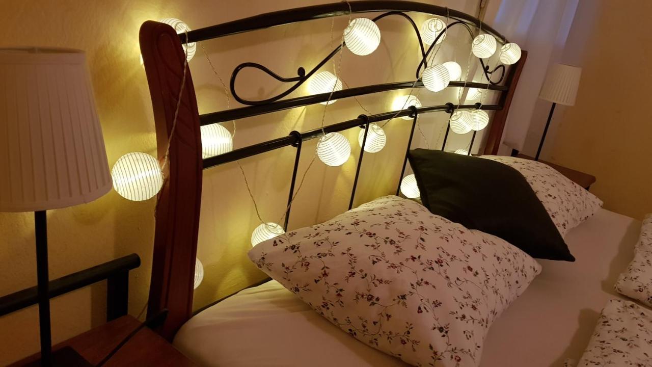 Apartman Lotos Mikulov Esterno foto
